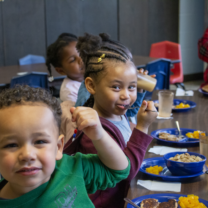 Students eating breakfast at Wilder Child Development Center 