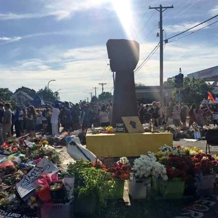 Memorial for George Floyd at 39th and Chicago in Minneapolis