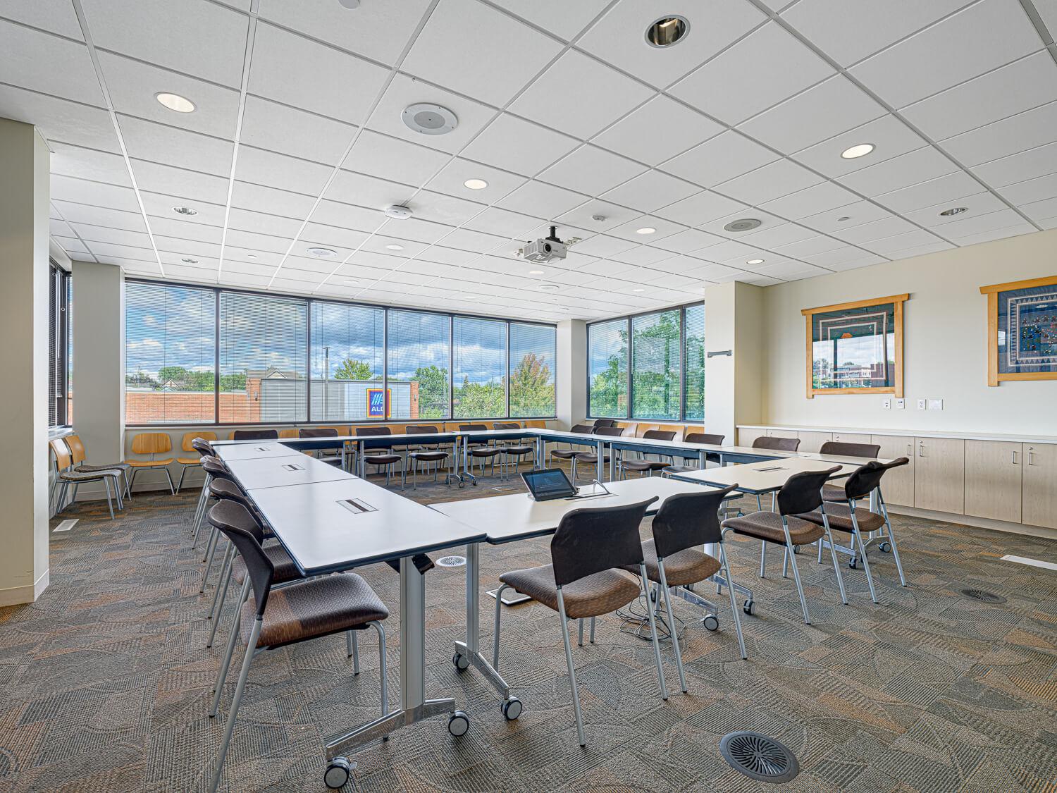 Summit-University (2610)